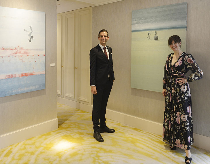 Hotelchef Dominik G. Reiner, Kuratorin Dr. Sonja Lechner (©Foto: Mandarin Oriental)